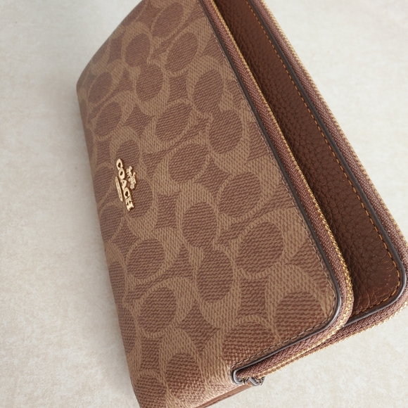 Coach Double Zip Wallet in Blocked Signature Canvas Brown Tan Wristlet - Picture 9 of 10